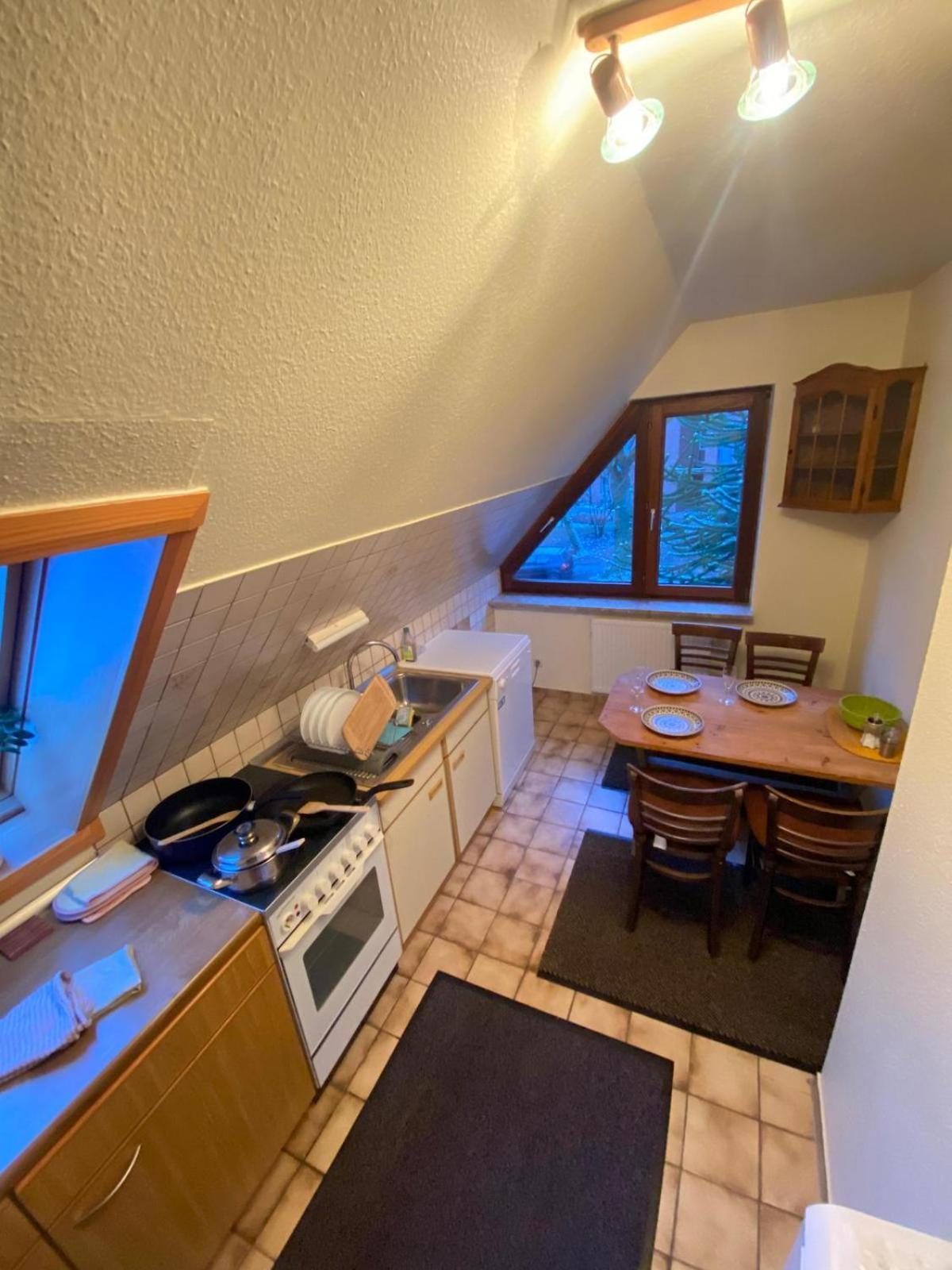 Gartenblick-Oase: Obergeschosswohnung In Hamburg Eksteriør bilde
